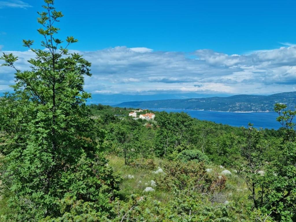 Φυσικό τοπίο κοντά σε αυτή η παραθεριστική κατοικία