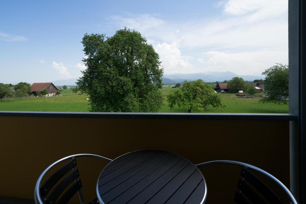 wohnMOTEL - Hinterforst - Apartment With Balcony