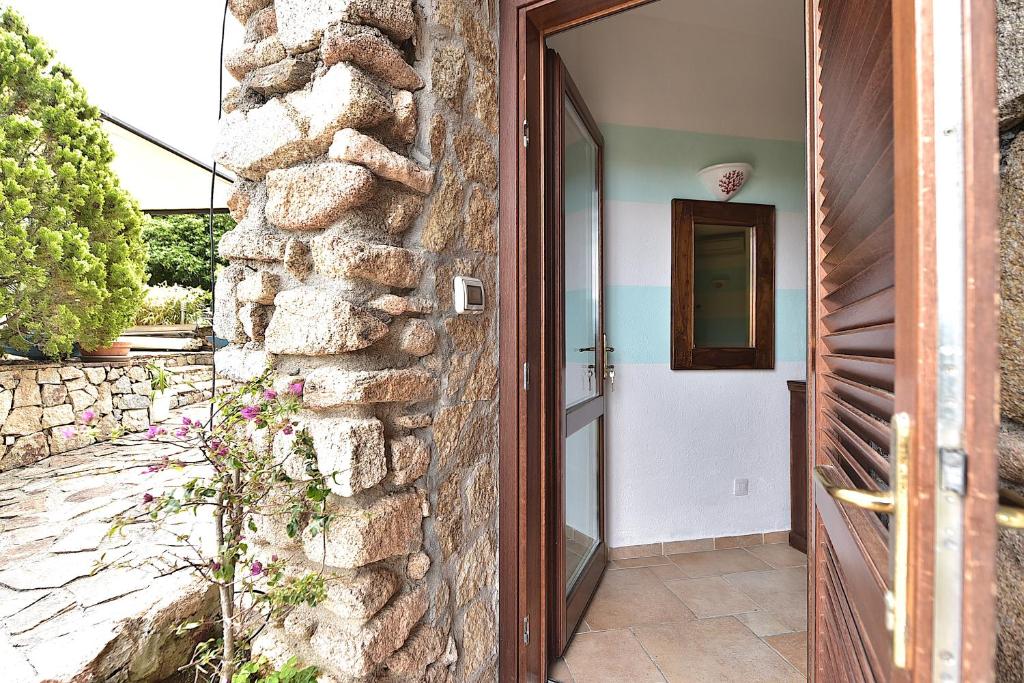 Villa Minda Lodge & View - Kamer Met Kingsize Bed En Uitzicht Op De Tuin