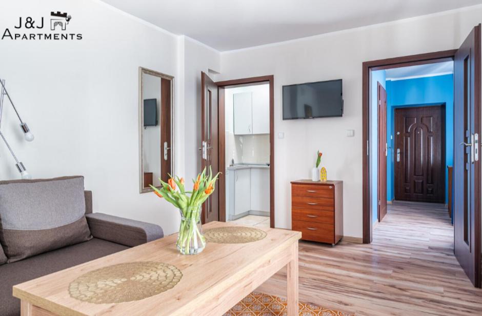 J&J Apartments, Szeroka 25, Apartament 14 Klimatyzowane - One-Bedroom Apartment