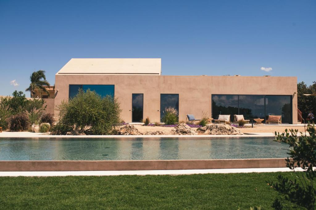 Rakalia Pure Living Sicilian Retreat