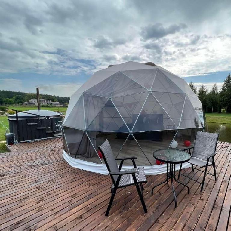 Příroda nedaleko luxury tent