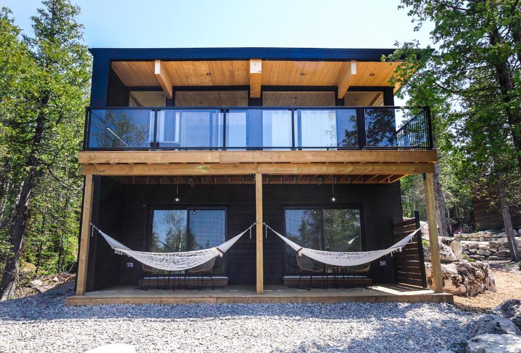 Balkón nebo terasa v ubytování Stone Cove Waterfront Adults Only B&B