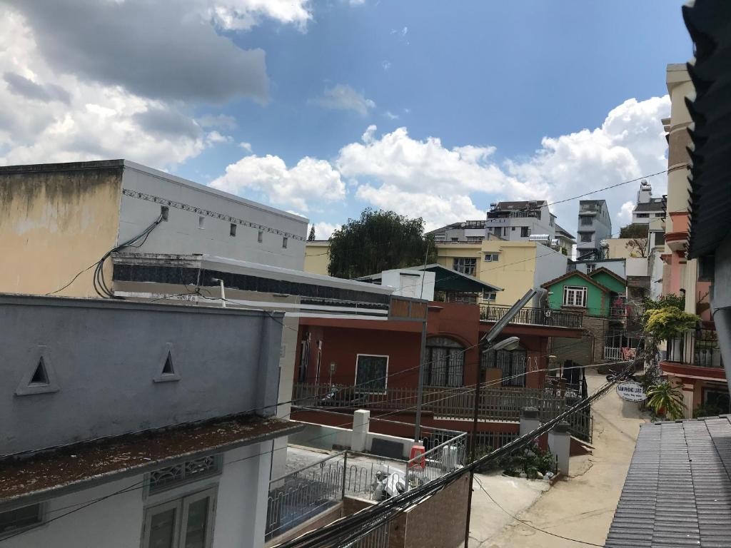 Tòa nhà nơi chỗ nghỉ nhà dân tọa lạc