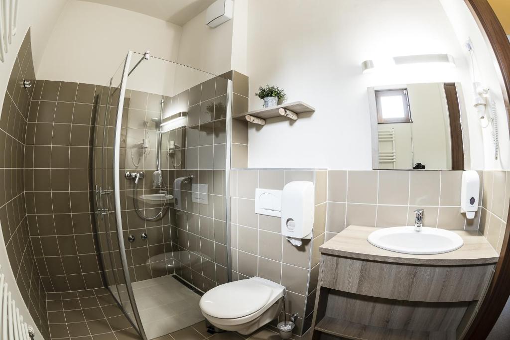 Koupelna v ubytování Levendula Hotel