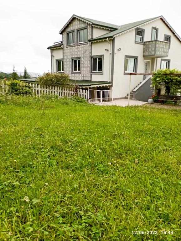 YILMAZ VİLLA (havalimanına 15 dakika)