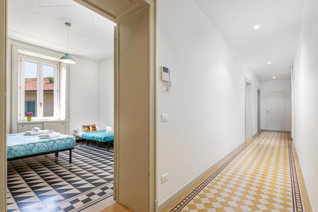 FEEL - Porta Nuova Rooms - Triple Room With Shared Bathroom