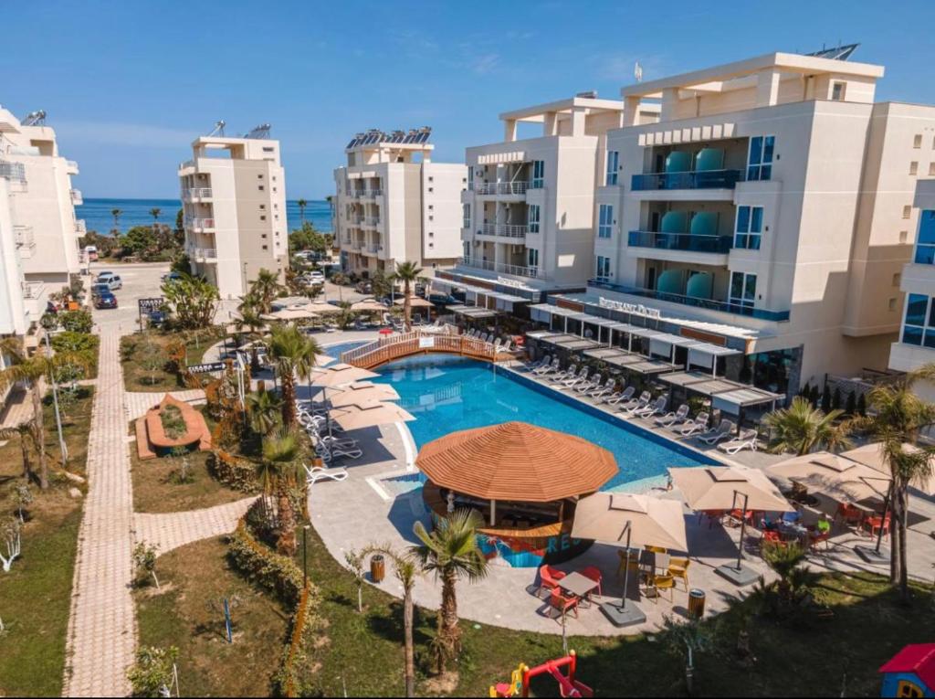 Seaside Apartment - Image 1