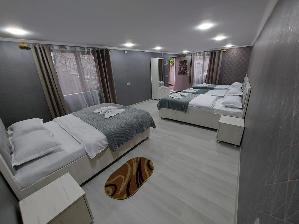 Postel nebo postele na pokoji v ubytování Hotel Rabat Castle