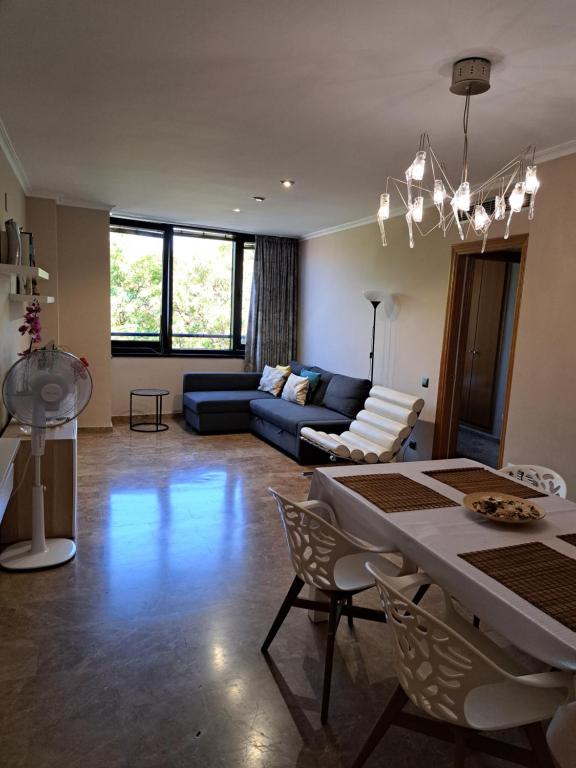 Apartamento en la Ciudad de las Artes y las Ciencias ...
