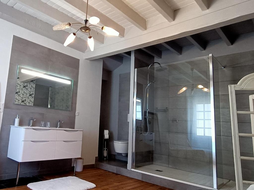 Chateau de la Grand'Maison - Triple Chambre Avec Salle De Bain