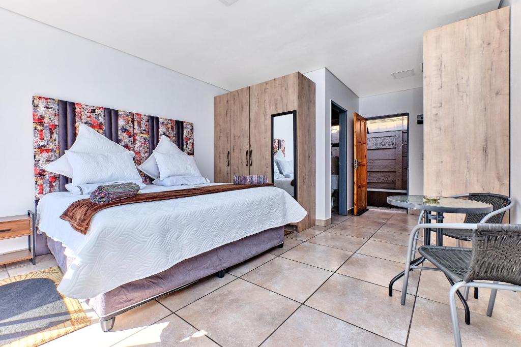 Fotografie z fotogalerie ubytování Bachelor unit with inverter in Sandton v destinaci Johannesburg