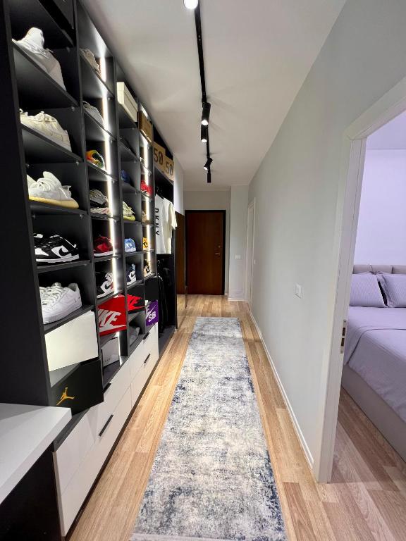 Center of Tirana - Apartment - Image 7