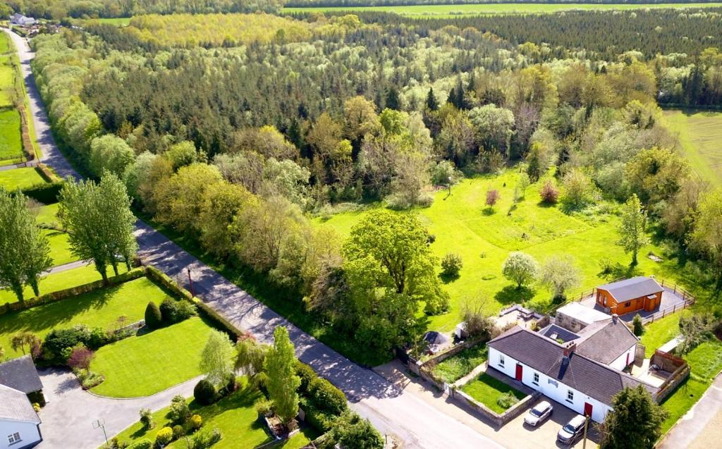 Letecký snímek ubytování Desart School Garden Chalet