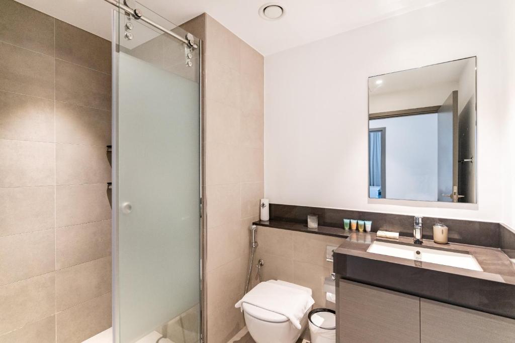 Koupelna v ubytování Spacious 2 Bedroom on High Floor in Creek Horizon - Allsopp&Allsopp
