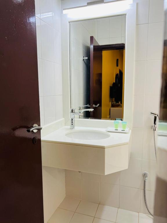 DANA HOTEL-Clock Tower Sharjah - Resim 14