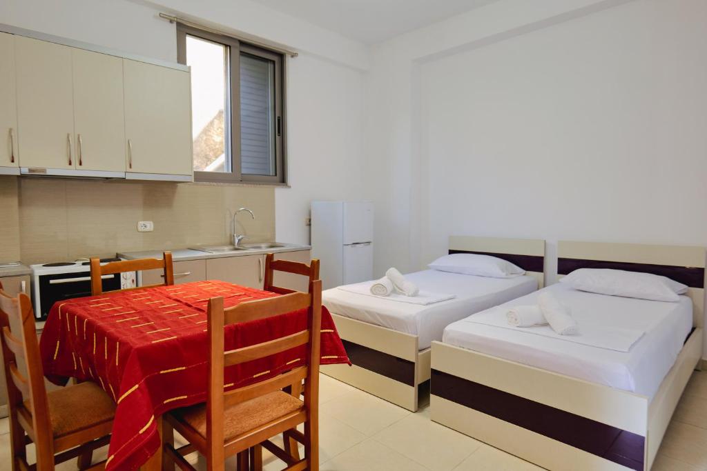 Hotel Argjiro - Image 11
