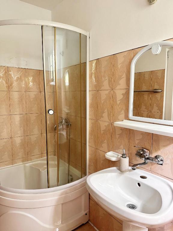 Koupelna v ubytování Casa Tin Ultracentral Costinesti