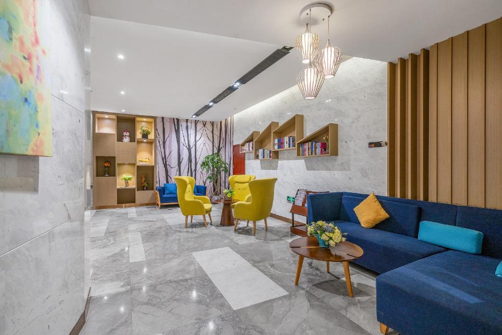 Posezení v ubytování Guangzhou Baiyun Airport Rejoice by Argyle Hotel Rehe Metro Exit B --Free shuttle bus is provided during the 137th Canton Fair