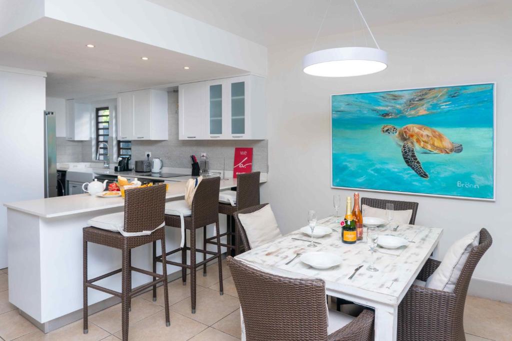 Bel Azur Beachfront Suites and Penthouses by LOV - Villa