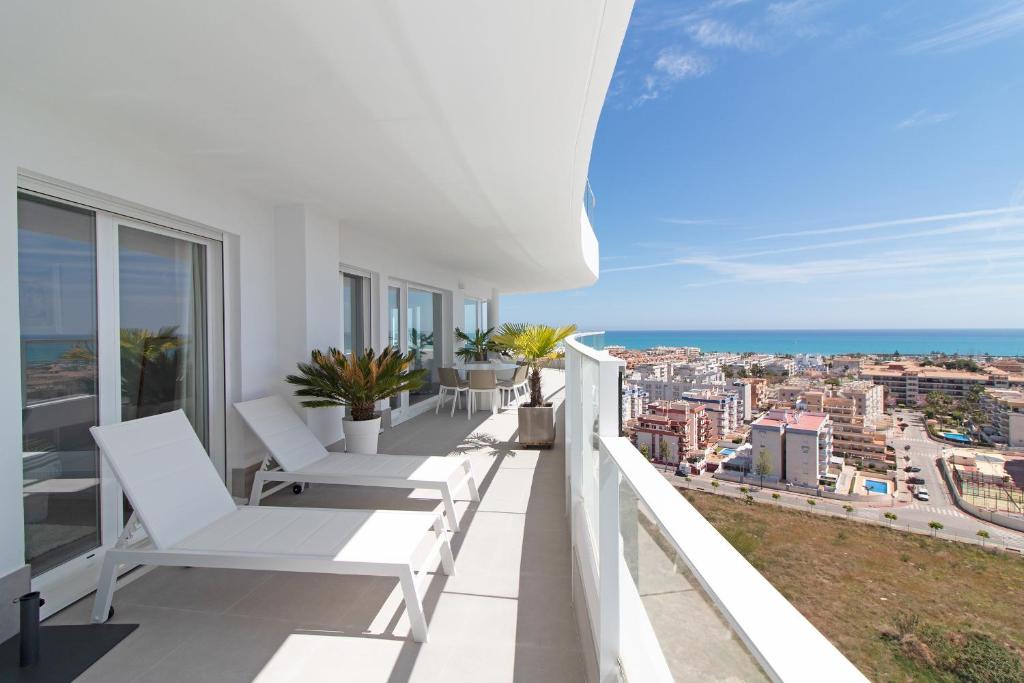 Global Properties, Apartamento con piscina privada y terraza ...
