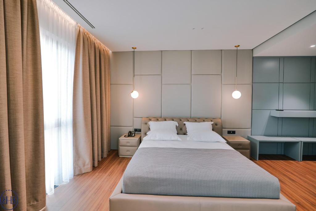 Postel nebo postele na pokoji v ubytování Hotel Saranda Butrinti, Affiliated by Melia