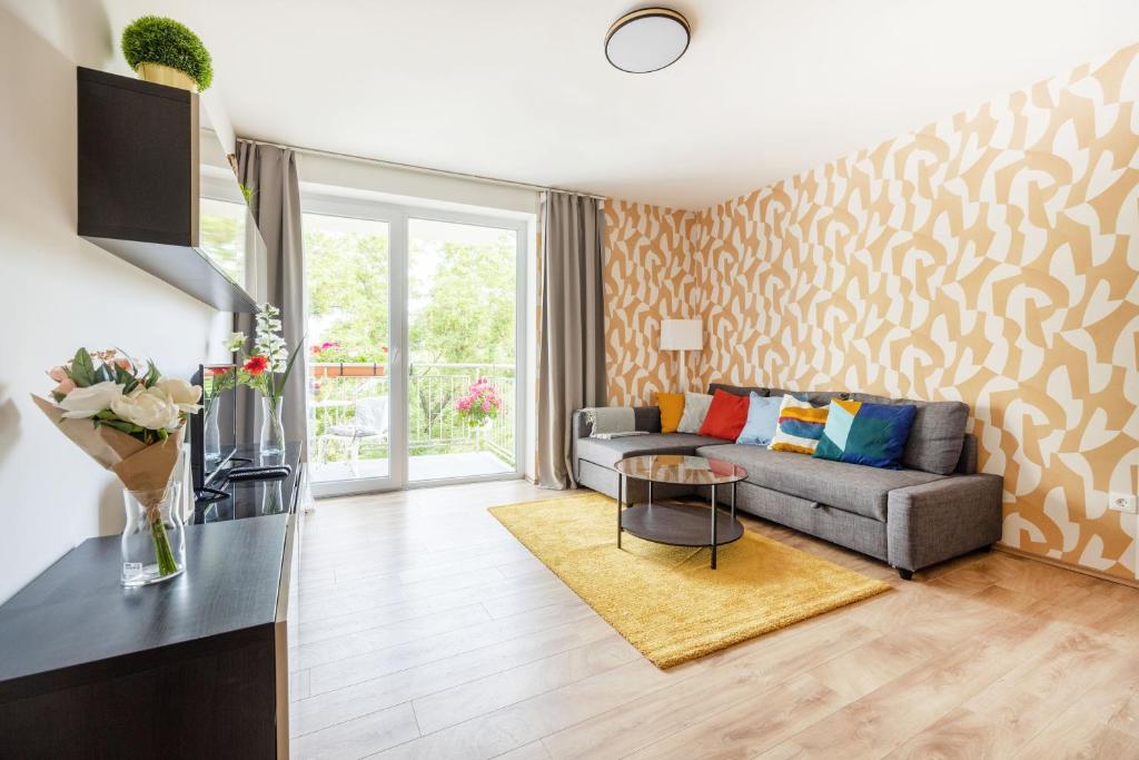 FEEL HOME Superior-FREE PARKING-BALCONY-AC-Elevator 1074 Budapest, 27 Szövetség utca kép - 1