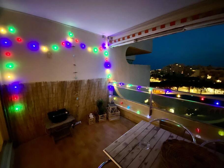 Balkón nebo terasa v ubytování Joli studio vue mer et port