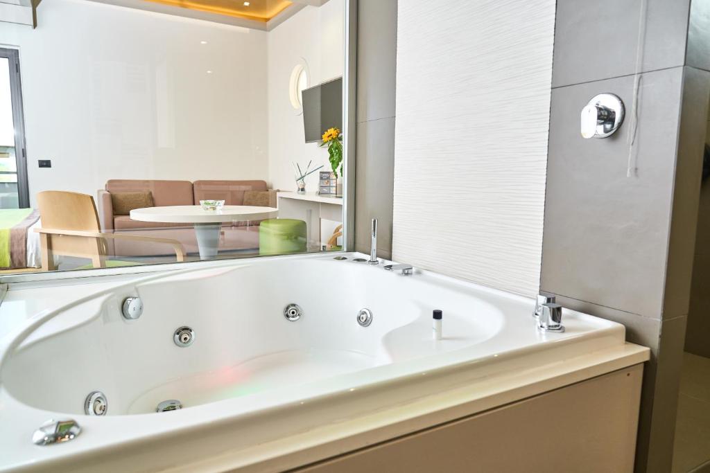 Koupelna v ubytování Hotel Miramare