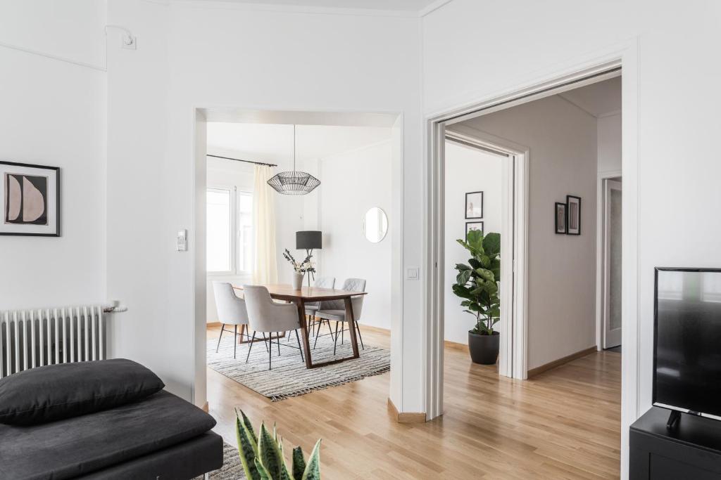 Central Cozy Apartments in Plaka by UPSTREET - Deluxe Apartment