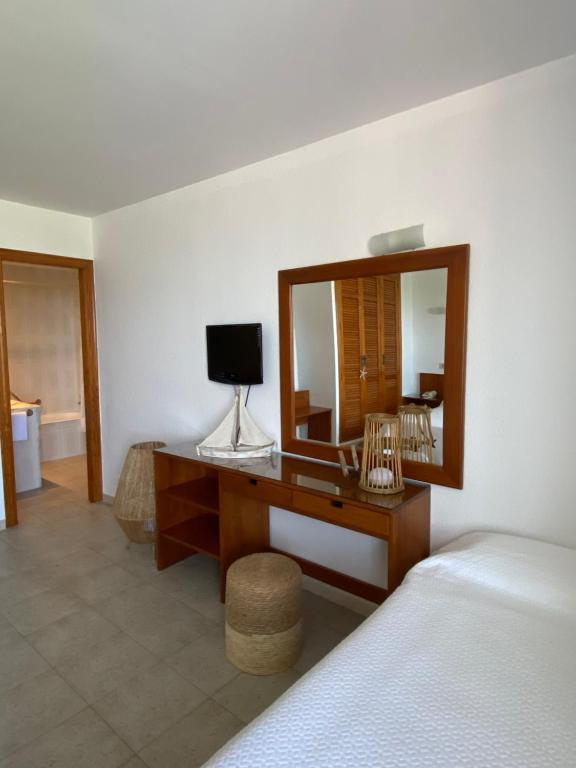 TV a/nebo společenská místnost v ubytování Hostal Blayet