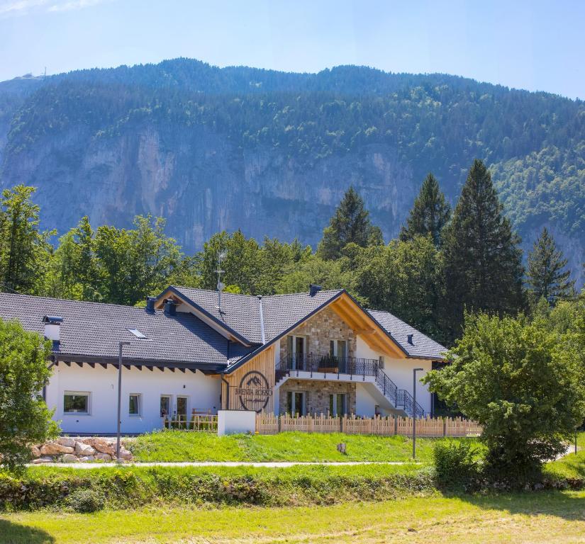 Výhľad na hory alebo výhľad na hory priamo z apartmánu