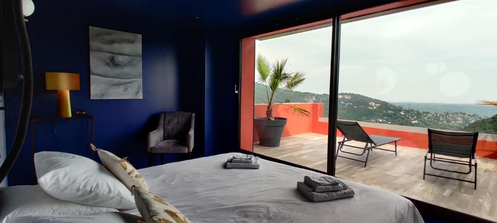 Nespecifikovaný výhled na hory nebo výhled na hory při pohledu z bed and breakfast