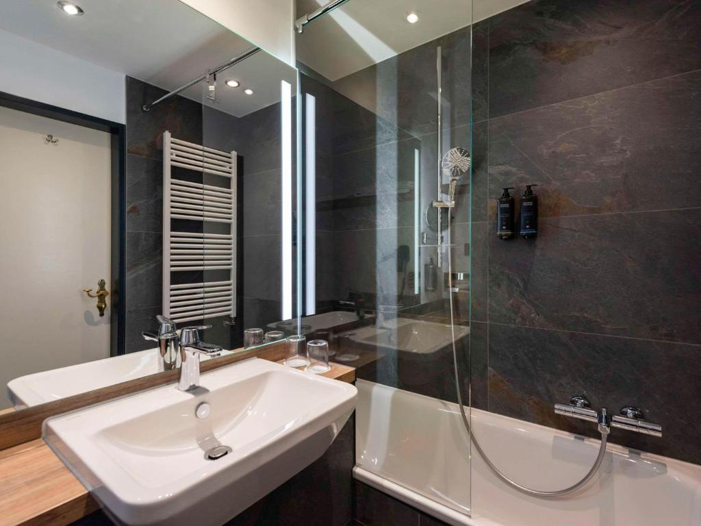 Koupelna v ubytování Mercure Hotel Garmisch Partenkirchen