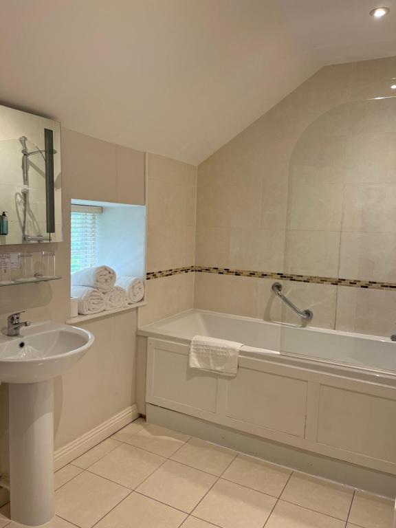 Ένα μπάνιο στο Leixlip Manor Hotel