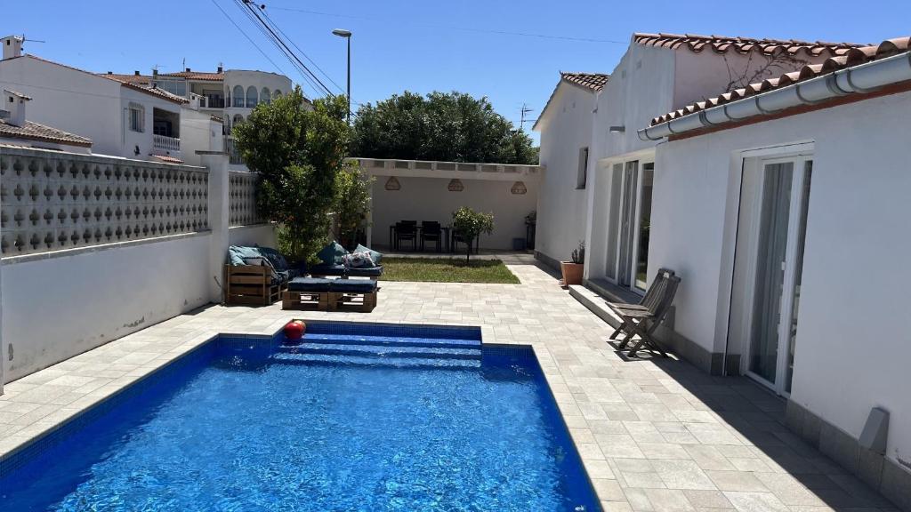 Bazén v ubytovaní 398-casa con piscina privada alebo v jeho blízkosti