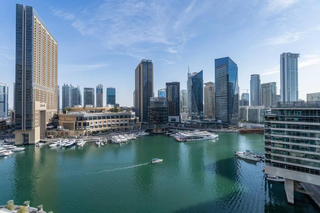 Fotografie z fotogalerie ubytování Look, I've got amazing views! v Dubaji