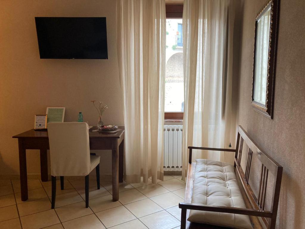 Telewizja i/lub zestaw kina domowego w obiekcie B&B Vicidomini