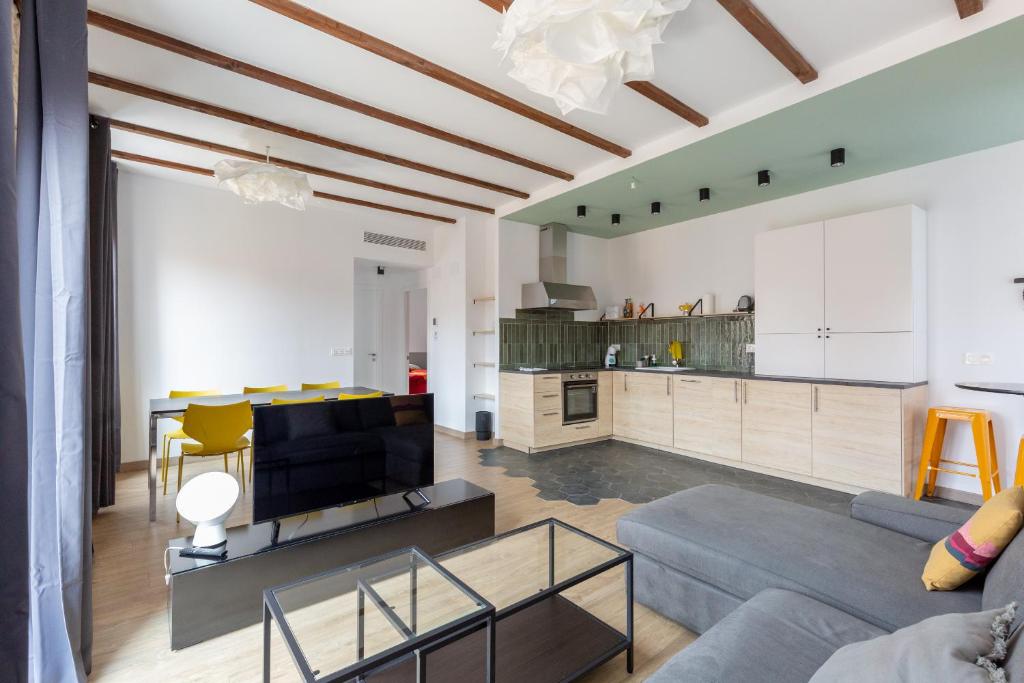 Kuchyň nebo kuchyňský kout v ubytování SB2 - Apartamento moderno 2 dormitorios, 4º sin ascensor, muy céntrico
