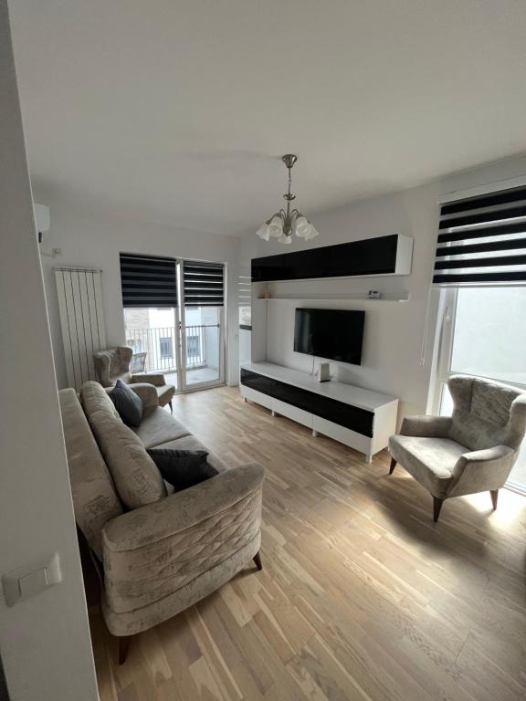 Φωτογραφία από το άλμπουμ του Eva - Bright Apt with Balcony near Veranda Mall στο Βουκουρέστι