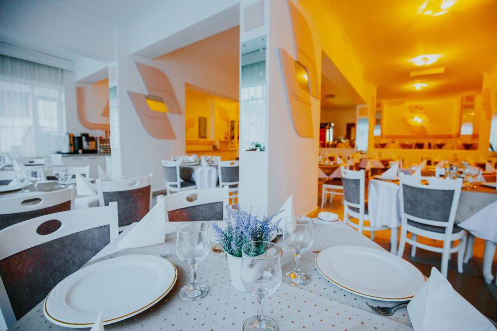 Restaurace v ubytování Hotel Tusnad