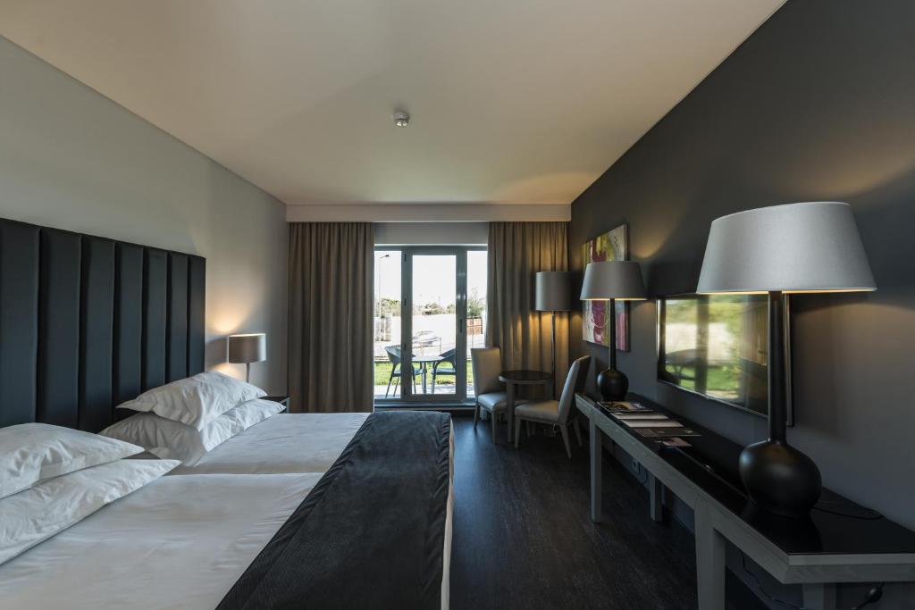 
Single Room with Balcony
