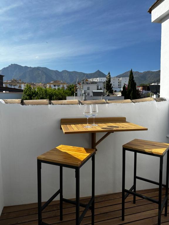 Peral Old Town Penthouse - EaW Homes