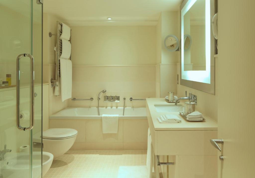 Brown's Hotel, a Rocco Forte Hotel - Resim 37