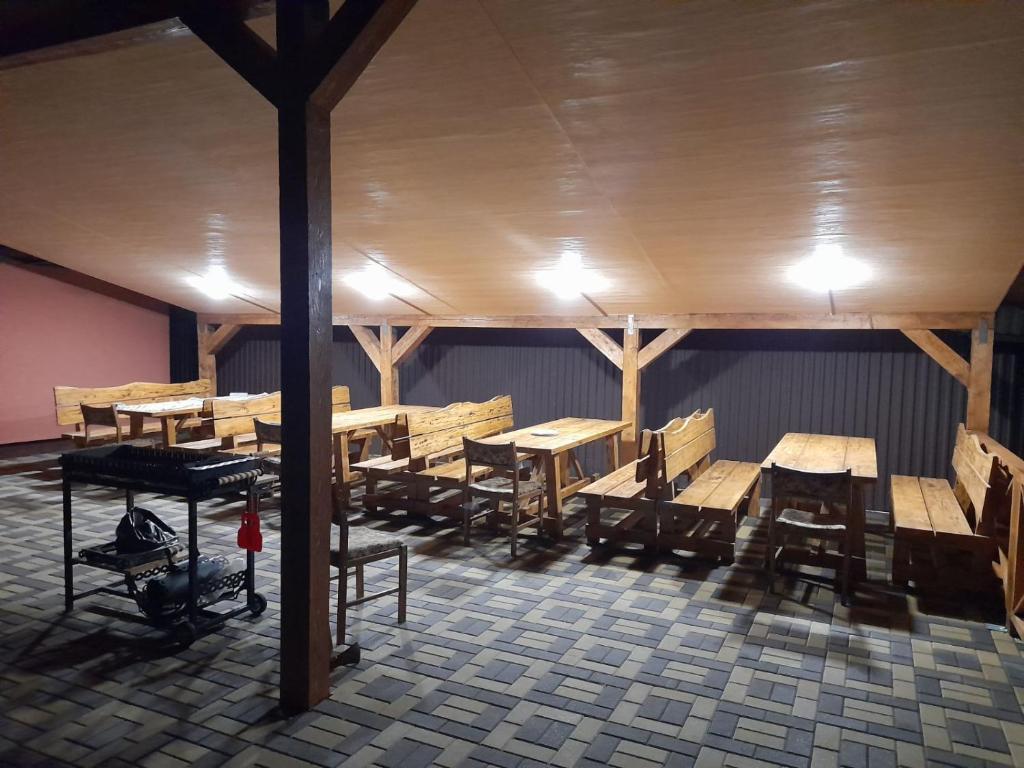 Restaurace v ubytování Садиба Срібний Вовк