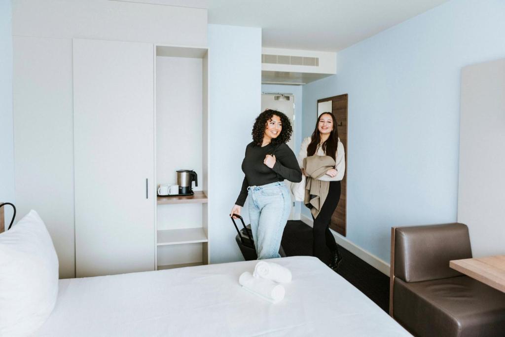 Rotterdam Teleport Hotel - Königszimmer