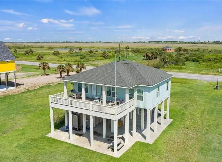 Το κτήριο όπου στεγάζεται  η παραθεριστική κατοικία