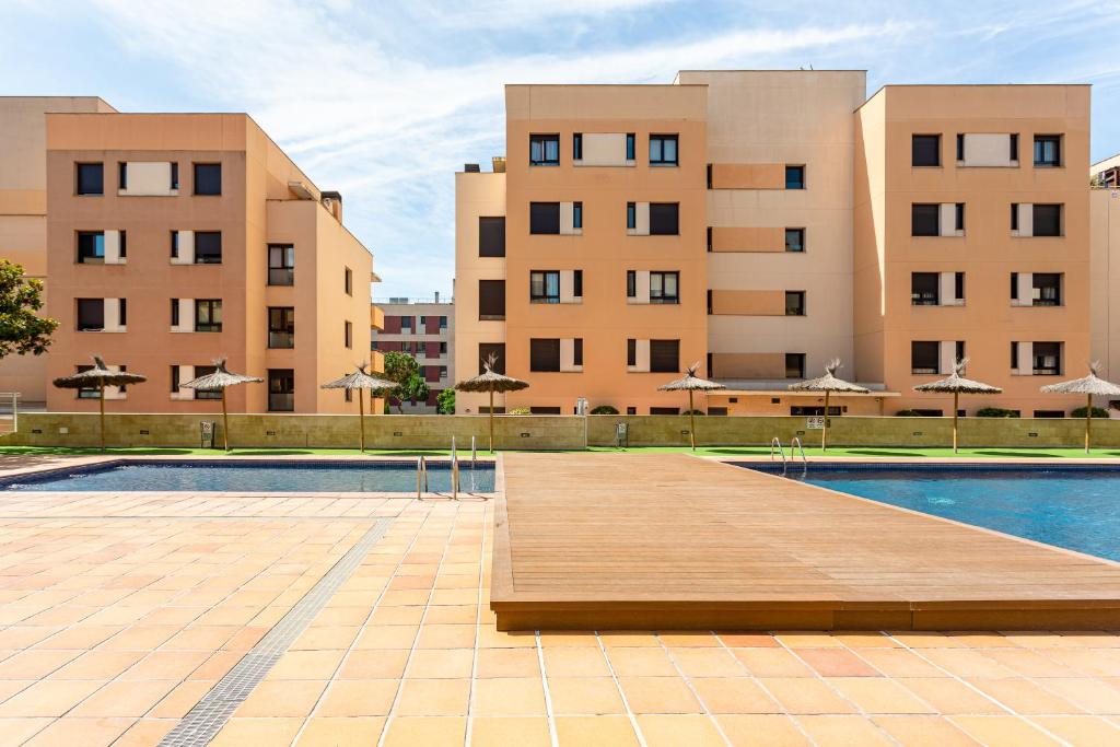Bazén v ubytovaní Apartamento Narcis alebo v jeho blízkosti