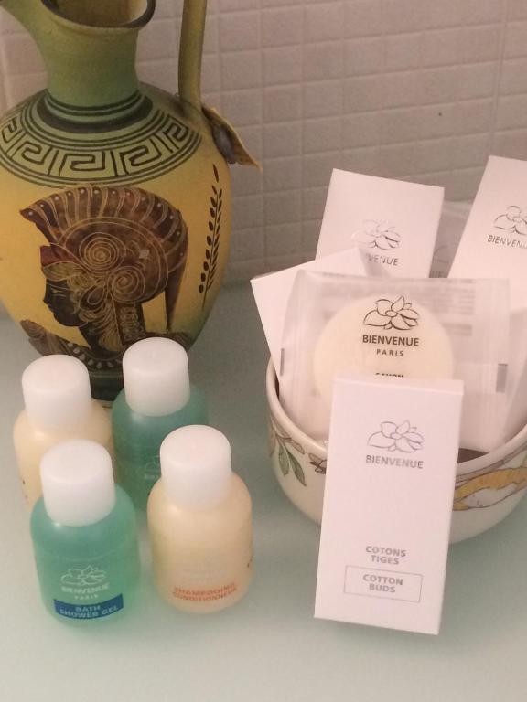 Airport House B&B - 11