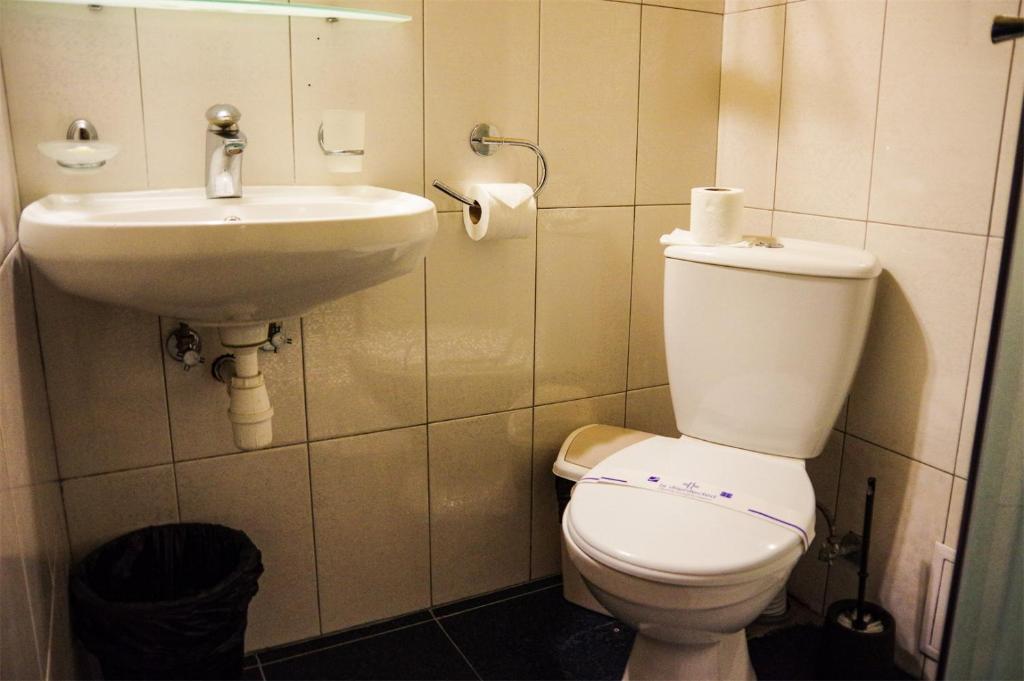 Koupelna v ubytování Hotel Marinara